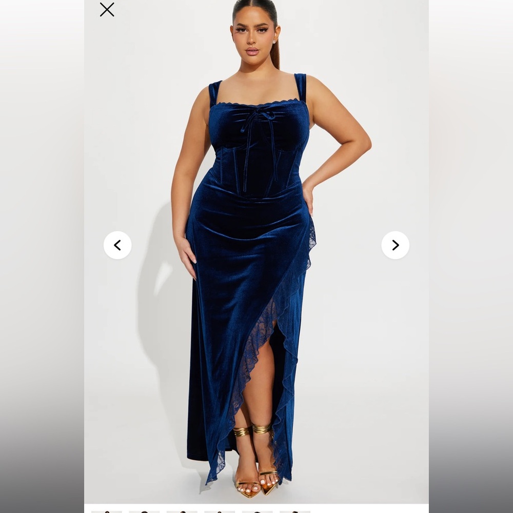 Elegant Blue Velvet Maxi Dress
